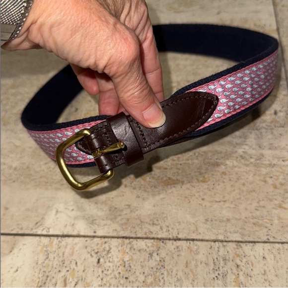Vineyard Vines Pink Whale Webbing Belt with Brown Leather Trim - Picture 4 of 7
